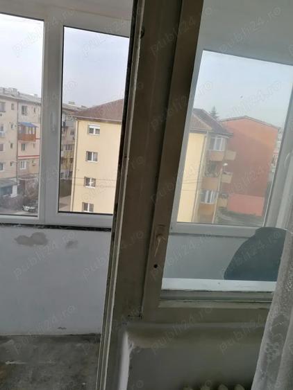 Vand apartament 2 camere - 1