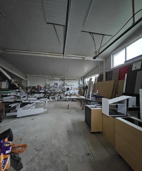 Teren de 450 mp cu locuinta de 96 mp si spatiu de depozitare de 120 mp - 2