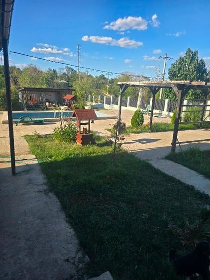 Casa de vanzare ,gaz,piscina etc - 4