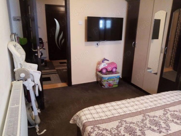 Proprietar vand casa curte zona cartierul 23 August - 1