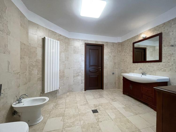 Faleza Nord - Universitate, Vila D+P+2 langa plaja, mobilata si utilata lux - 44