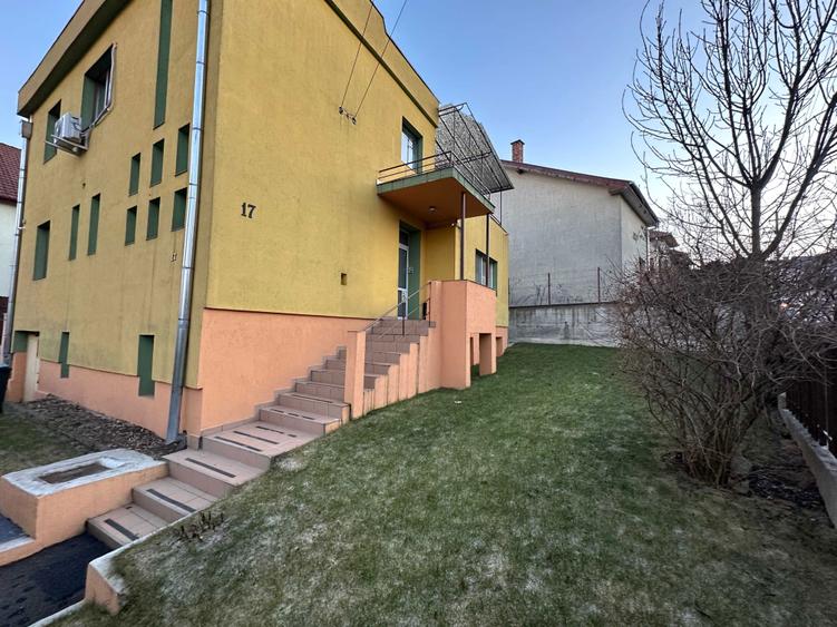 Casa cu curte, demisol si garaj Av. Badescu (dest. comerciala) - 2