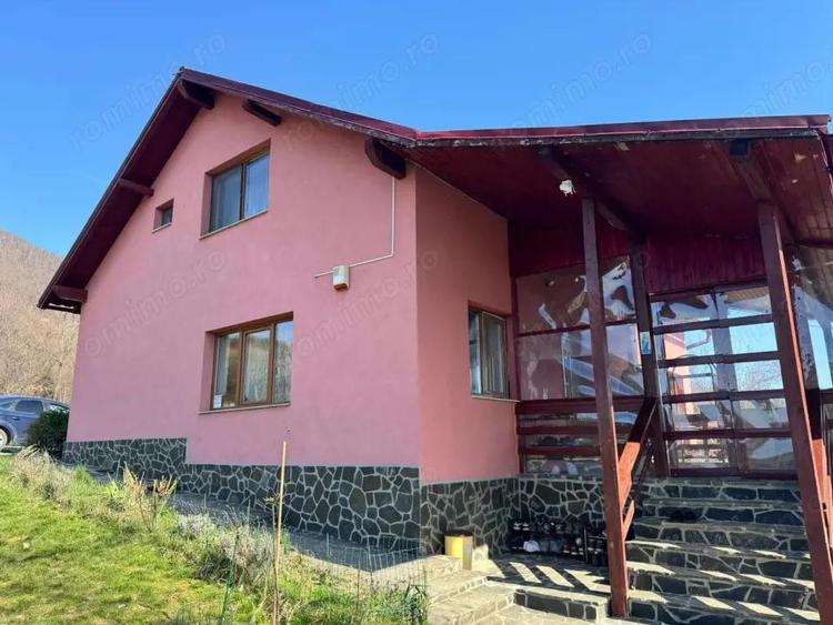 Casa cu panorama superba asupra ora?ului | 134 mp | teren 1300 mp - 20