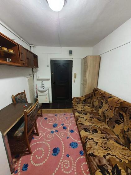 Garsoniera de inchiriat - 1