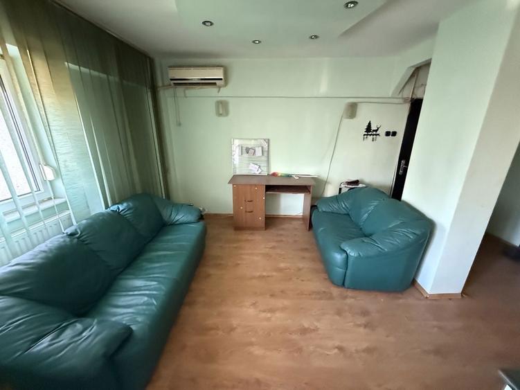 Ofer spre vanzare Apartament 4 Camere la intrare in Micro 17 - 2