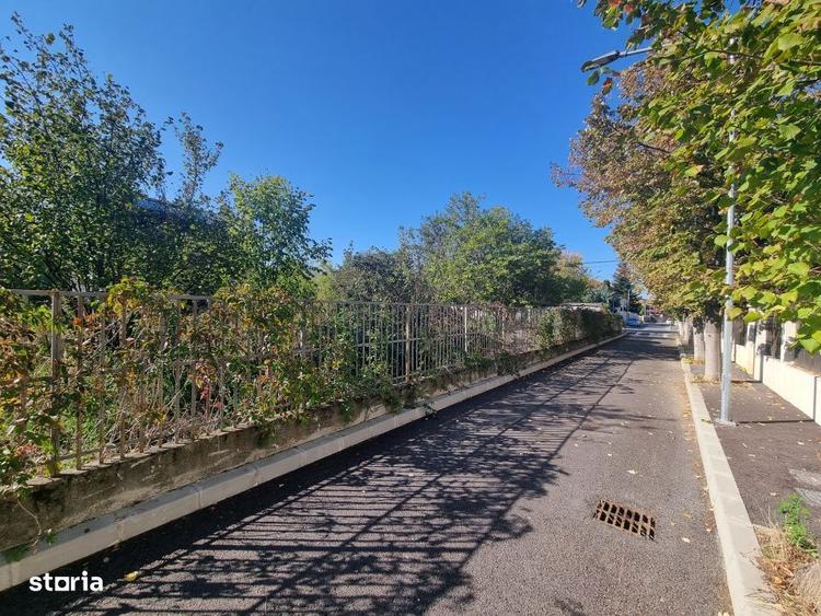 Teren 5500mp Petrom City / Strada Nuferilor - 5