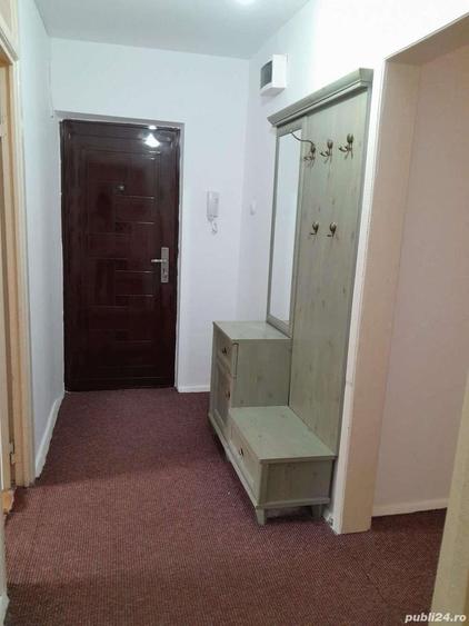 Inchiriez apartament cu 3 camere zona Bucovina - 1