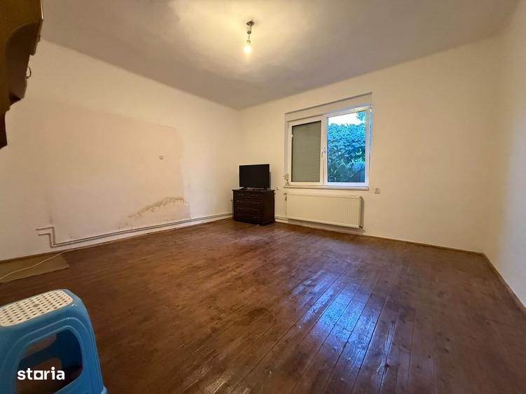 Casă cu 3 camere cu Teren 505 Mp în Central