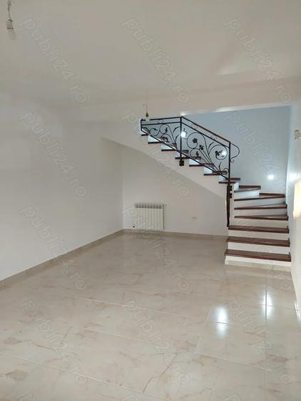 Oferta ! Casa cu vedere la lac ! - 2