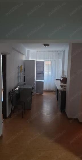 Inchiriez apartament cu 2 camere, zona centrala. Alexandria - 4