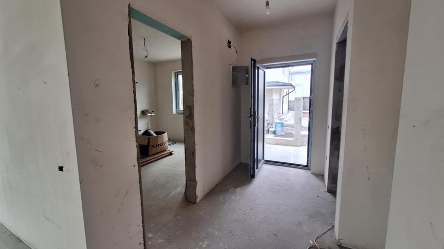 Vila  P+1+pod-3 camere-teren 270 mp-Astrelor-acte gata - 8