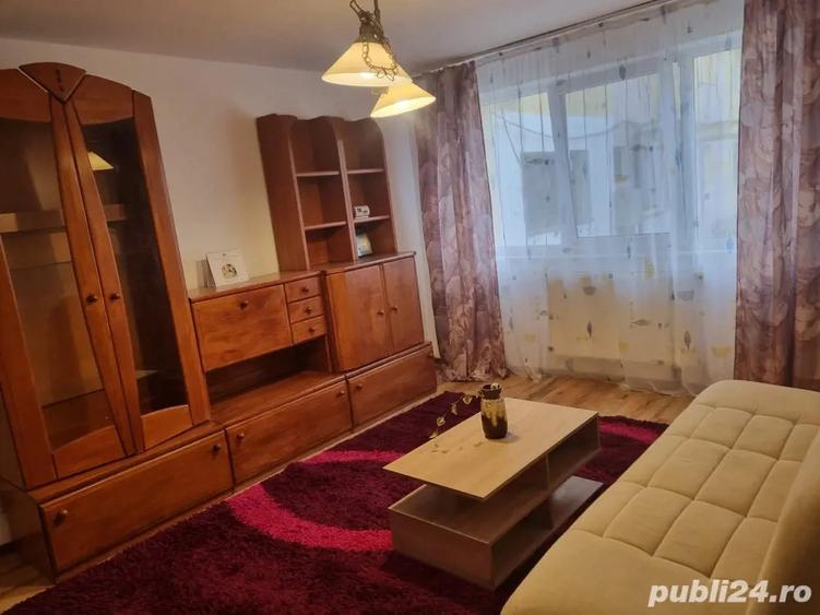Inchiriez apartament cu doua camere in Resita, zona Gen.8, tel - 3