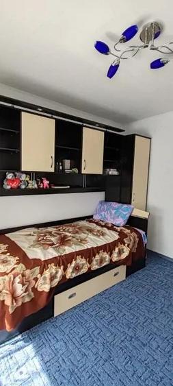 Apartament 3 camere, etajul 1/4, Radauti - 10