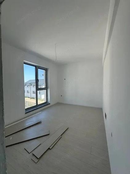 Vanzare Vila Individuala/Cristalului/5 camere id nr 54 - 5