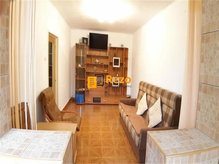 SEBASTIAN NASAUD 56 MP ETAJ 3/8 CENTRALA PROPRIE BLOC 1988 REABILITAT