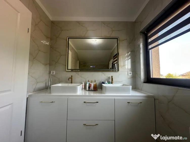 Case moderne in Halchiu lini?te, intimitate ?i acces rapid catre BV! - 9