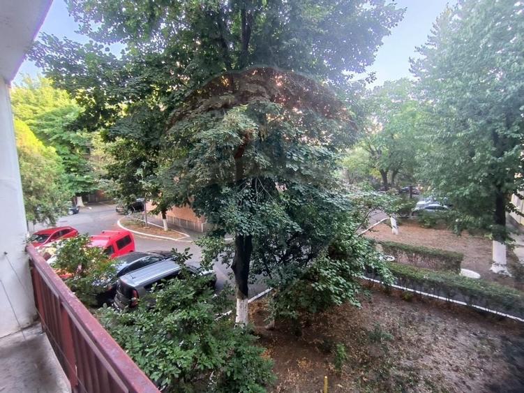 Vanzare ap 3 camere 2 bai etaj 1 complet decomandat  zona Miorita - 29