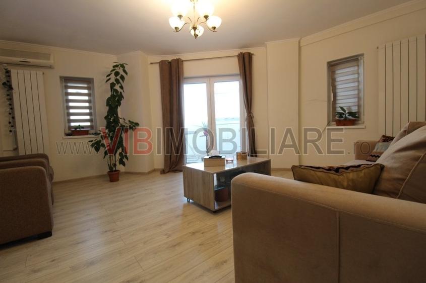 Decebal-Piata Alba Iulia-vedere bulevard-studio complet renovat - 3