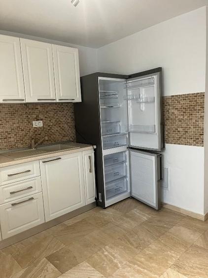 B dul Unirii - zona Zepter - pozitie excelenta - apartament 3 camere decomandat - 6