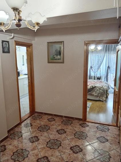 Inchiriez apartament 3 camere Suceava Zamca - 4