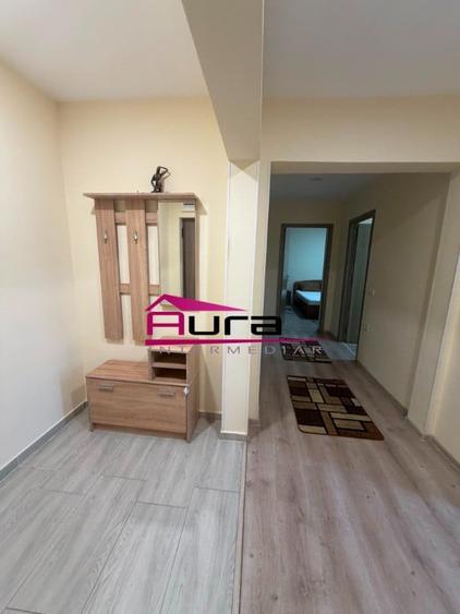 Apartament cu 3 camere decomandat în Central