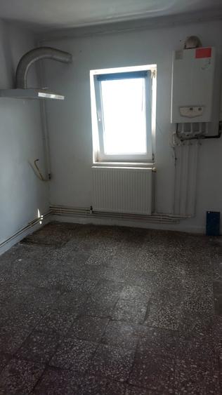 Vanzare apartament 2 camere - 1