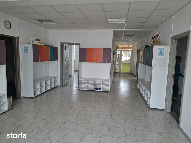 Spațiu comercial, de 190 mp, în Blejoi