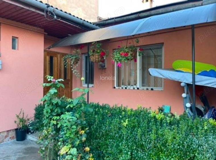 Vand casa in Gherla, zona centrala, curte comuna