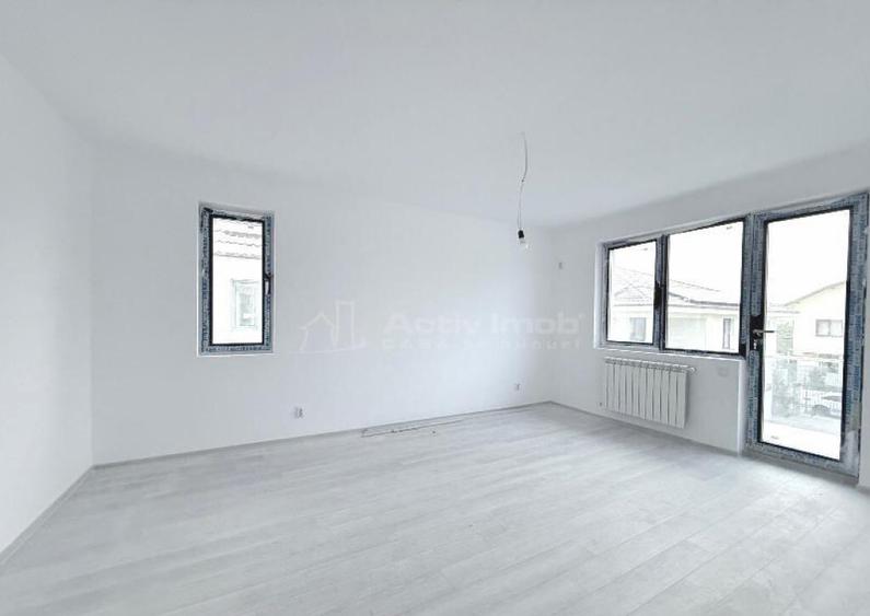 Casa - Cartierul Latin - teren 271mp - 180000E tva- VAND - 9