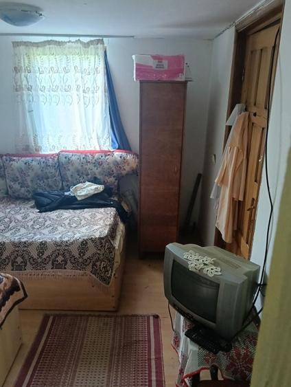 Casă cu 2 camere în Izvoarele