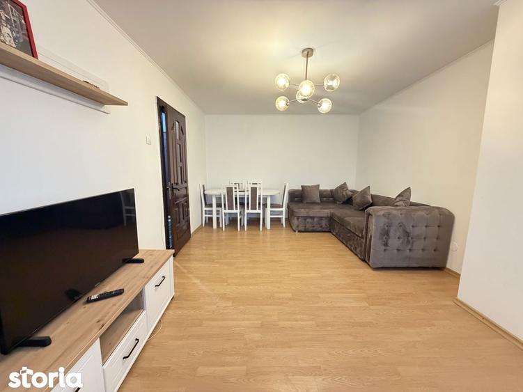 Chirie apartament 3 camere Mioveni, Centru, Et3, 2 balcaone,Bld. Dacia - 5