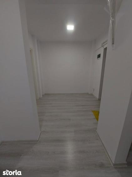 Bloc nou! Vanzare apartament 2 camere, zona micro 6 - Targoviste - 10