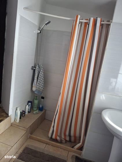 Casa de vanzare 3 camere, teren generos, comuna Traian - 4