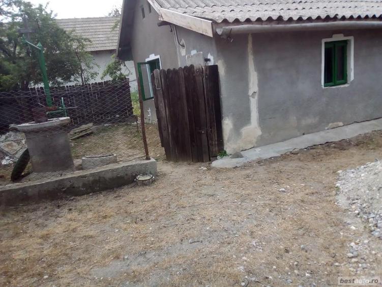 Vand casa din caramida si teren ,in Cioroiu jud.Olt - 2
