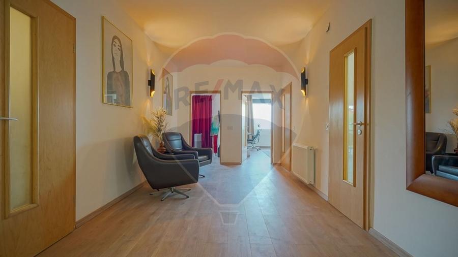 Apartament cu 3 camere in casa, curte proprie si garaj - 12