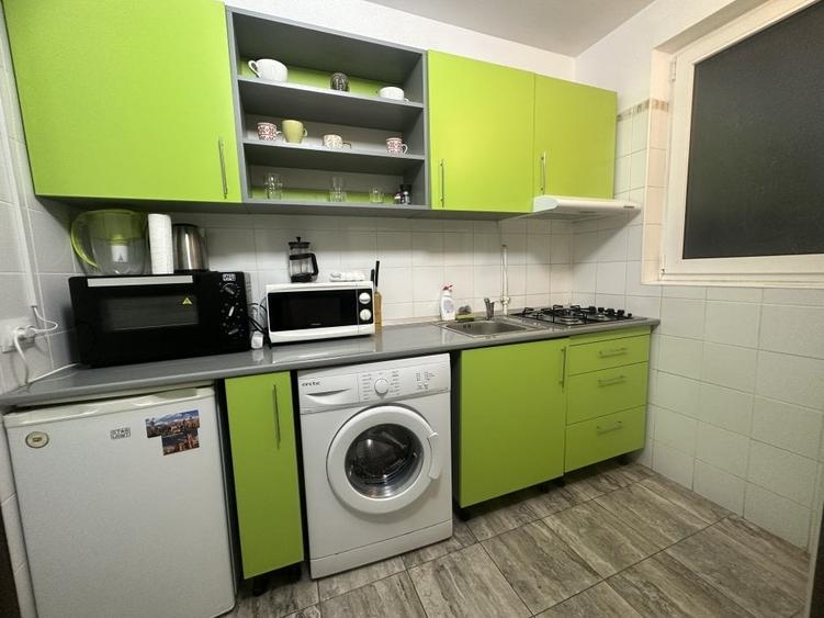 Calea Victoriei, 2 camere dec, et.3, balcon, bloc termoizolat,  zona linistita - 18