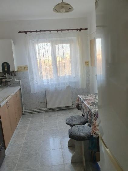 Apartament 2 camere 55 mp + 2 balcoane | Zona Bucovina | Proprietar | 400 € - 5