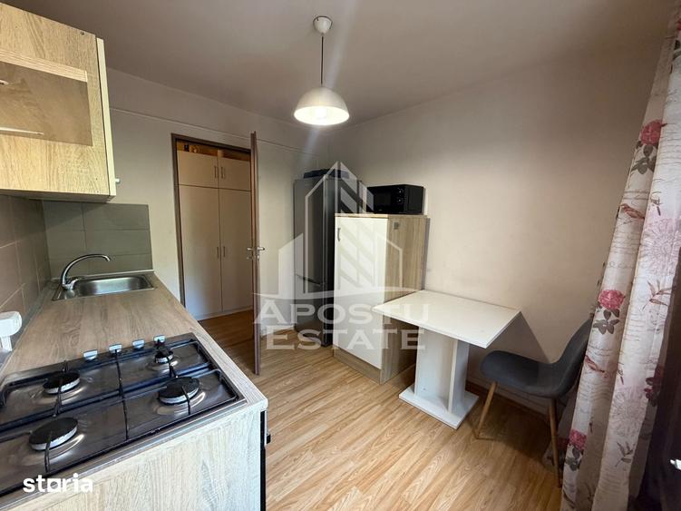 Apartament cu 2 camere în Mehala