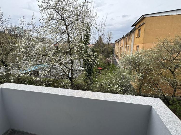 Prima inchiriere in zona ultracentrala-ap. cu 2 camere/etaj 2 - 8