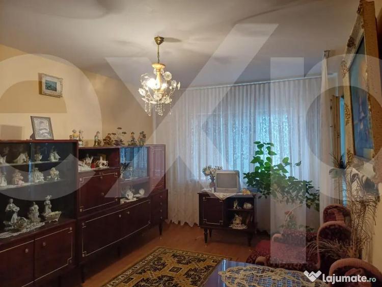 Vanzare apartament 3 camere Mioveni - 2