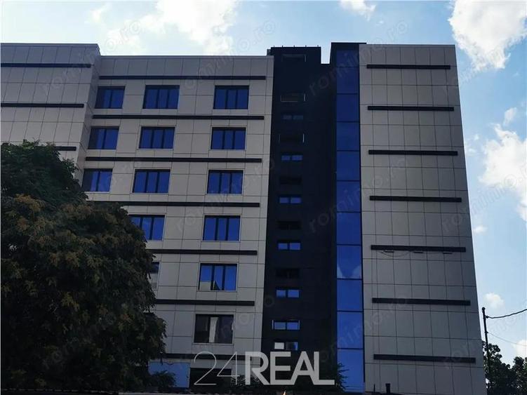 Cladire de vanzare - pretabila clinica, hotel, birouri, rezidential - 1