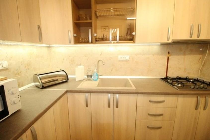 Apartament cu 2 camere semidecomandat, mobilat în Sala Palatului