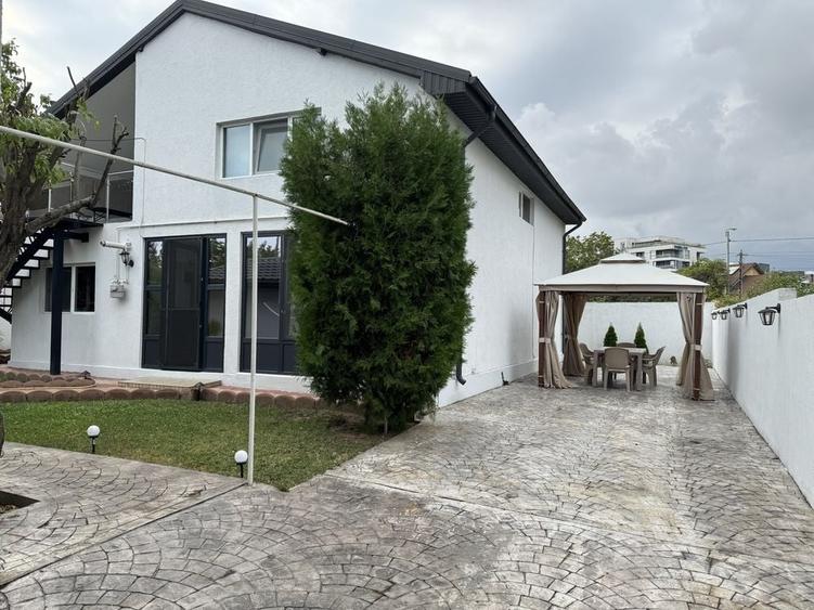 3Case de vanzare in Mamaia Nord - 11