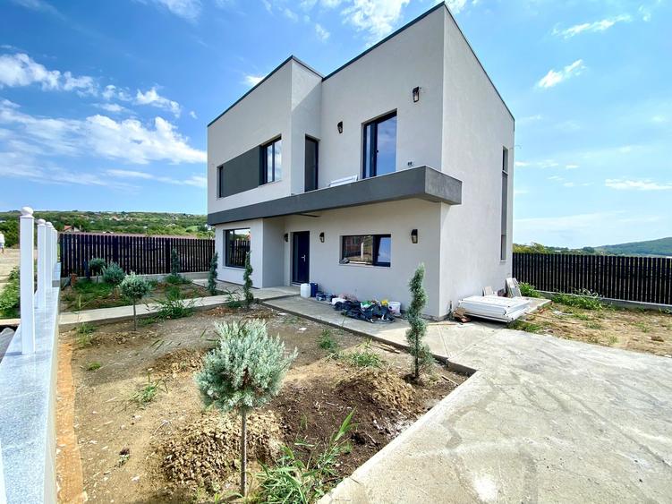 Casa 4 camere, arhitectura moderna ,Tomesti - 1