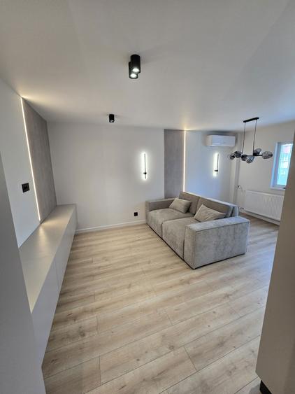 Apartament cu 2 camere decomandat, mobilat în Brâncoveanu
