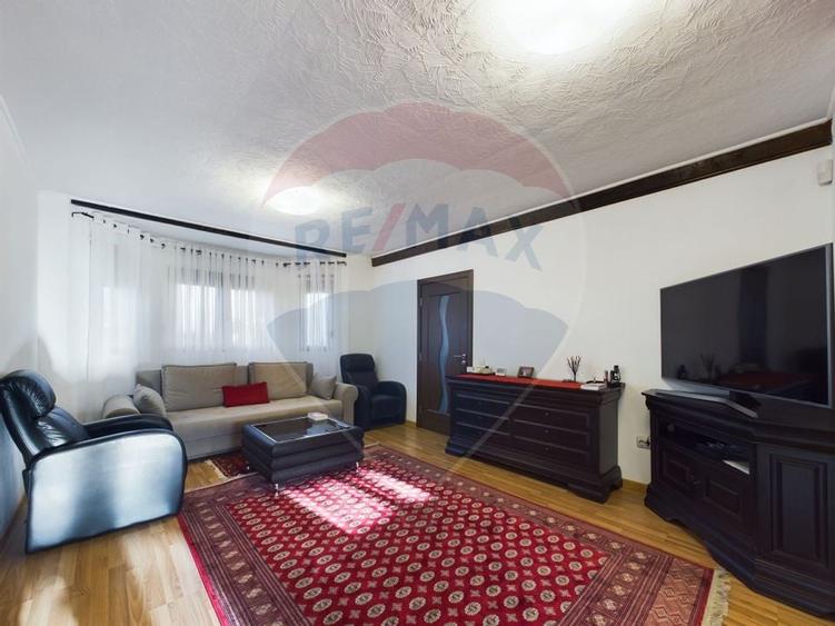 Vila cu 5 camere de vanzare Darza- Crevedia - 3