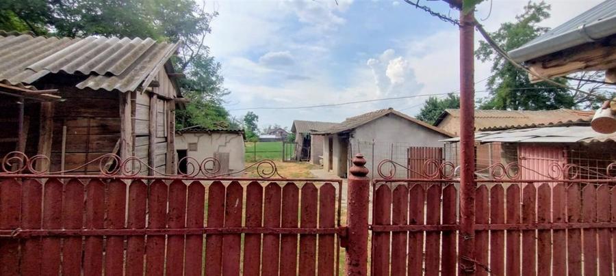 Casa renovata 4 camere cu teren 1800m Smeeni - 20