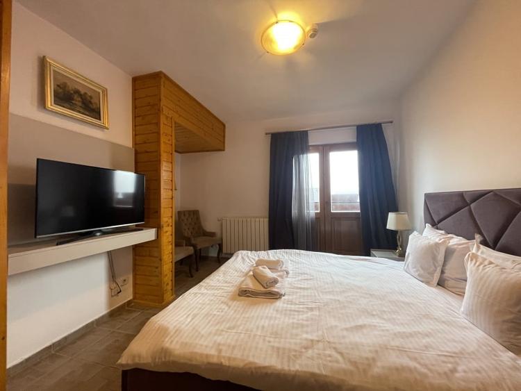 Casa spectaculoasa in Sinaia, cu facilitati de resort si panorama unica - 8