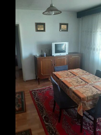 Dau in chirie apartament 2 camere - 1