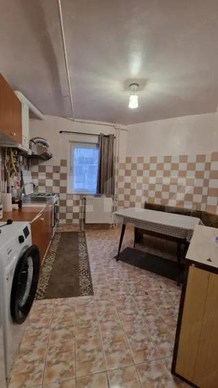 Apartament 2 camere, 52 mp, zona Soarelui - 2